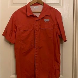 Columbia men button up shirt
